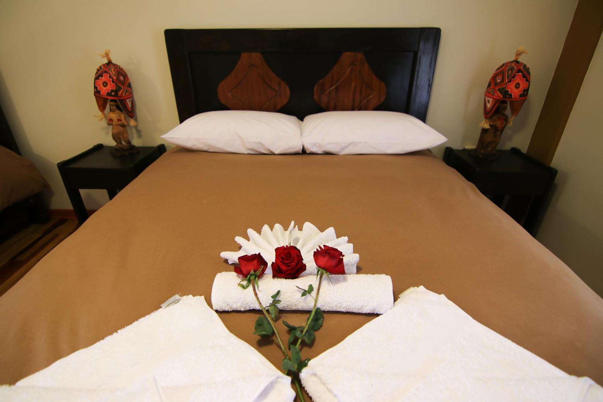 Tunupa Lodge Hotel โอยานไตตามโบ ภายนอก รูปภาพ