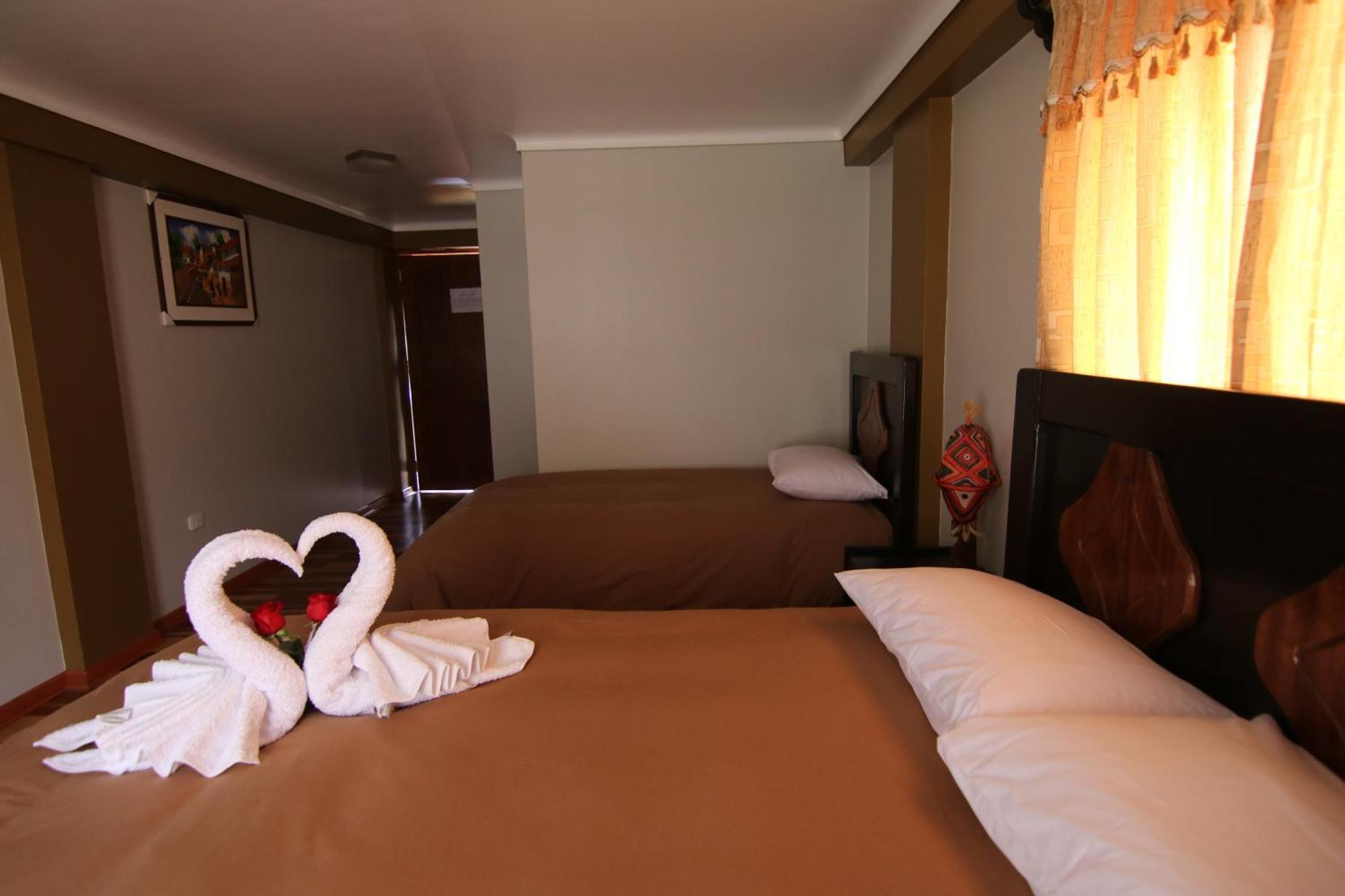 Tunupa Lodge Hotel โอยานไตตามโบ ภายนอก รูปภาพ