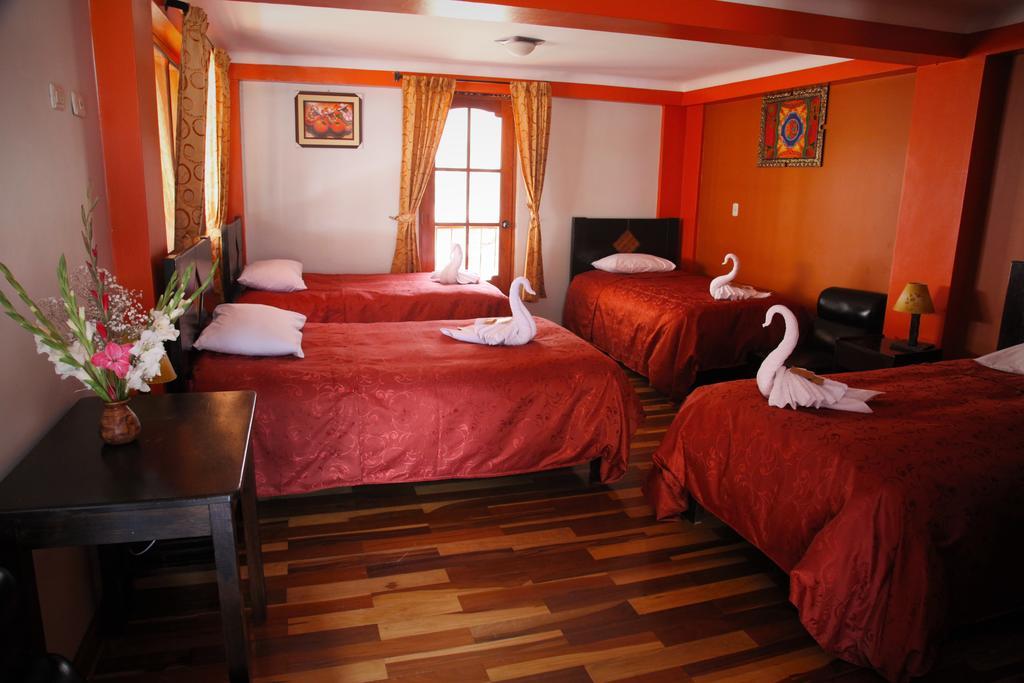 Tunupa Lodge Hotel โอยานไตตามโบ ภายนอก รูปภาพ