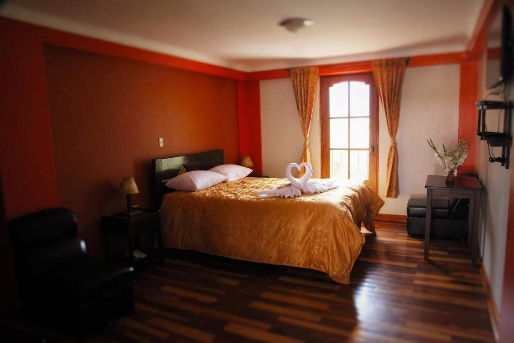Tunupa Lodge Hotel โอยานไตตามโบ ภายนอก รูปภาพ